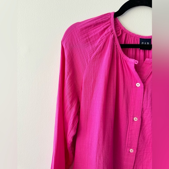 Gap Crinkle Gauze Boatneck Button-Front Top in Bright Pink - Picture 6 of 9